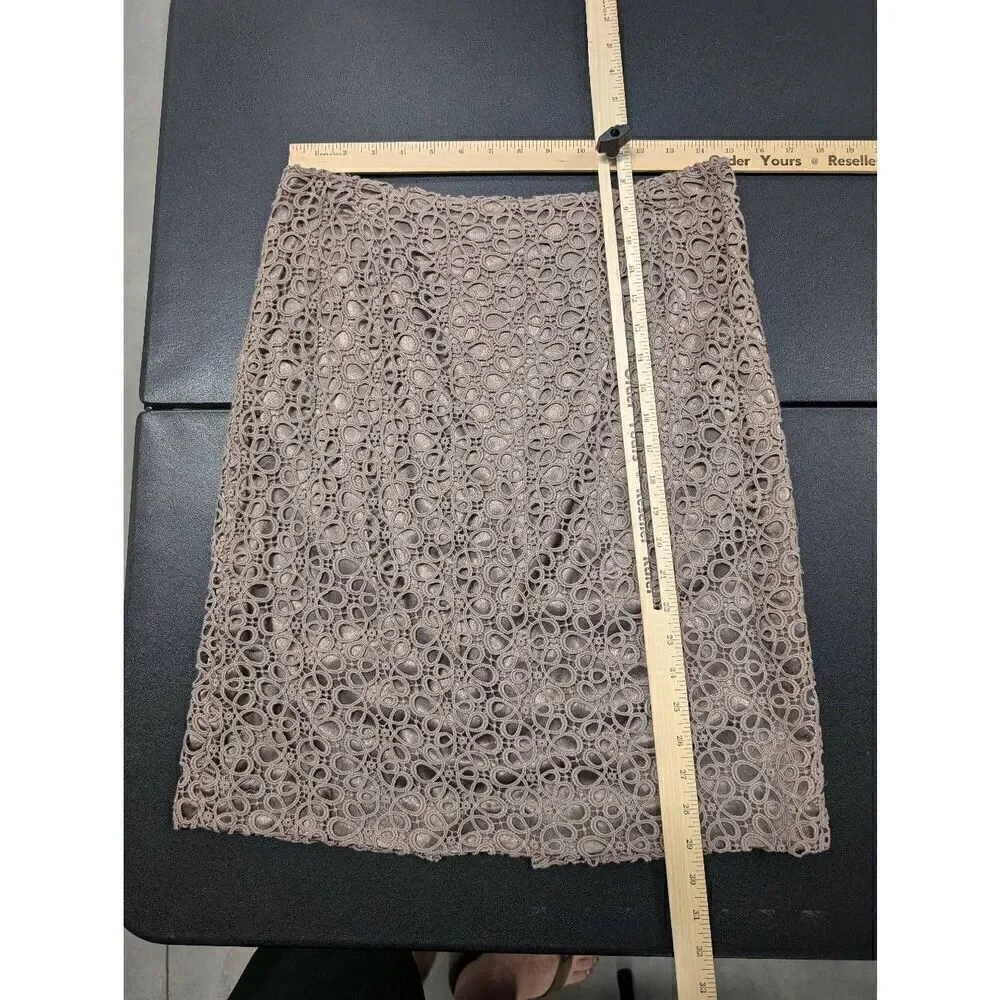 Jones New York Skirt Taupe Floral Crochet Lace Pencil Straight Knee Length Women